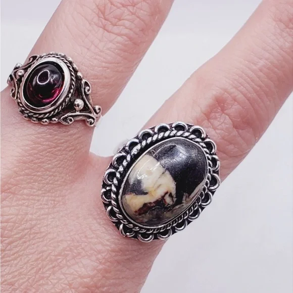 Genuine Oval Bezel Set White Buffalo Turqouise 925 Sterling Silver Rope Ring